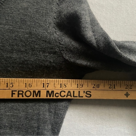 Angel of the North Anthropologie wool blend floral embroidery sweater knit Sz S - Picture 8 of 9